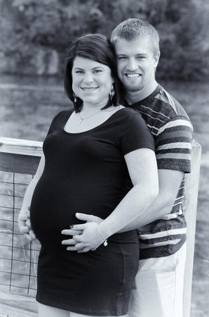 Kaitlyn and Steven Maternity Portraits 2016-60